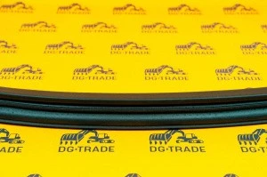 Уплотнение заднего стекла (нижнее) JCB 904/20260